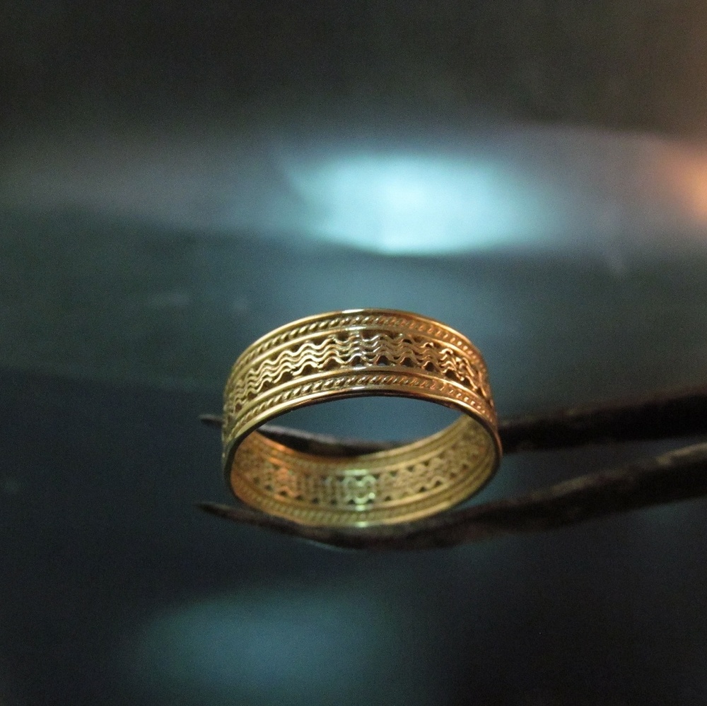 Wedding ring. 14k yellow gold wedding filigree ring for men/women. UNIQUE - Picture 3 of 10